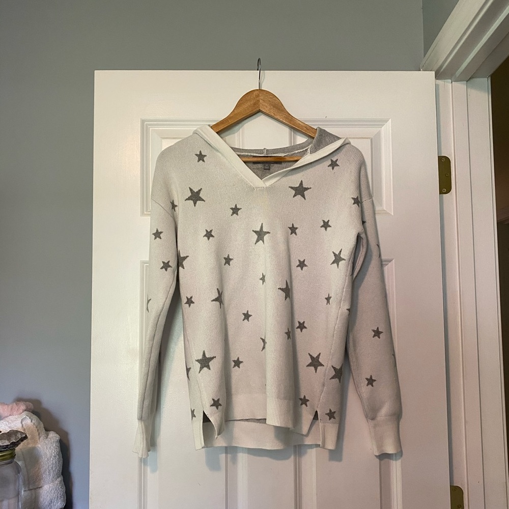 Star sweater